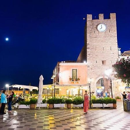 Greek Theater - Sea View Apartment Таорміна Екстер'єр фото