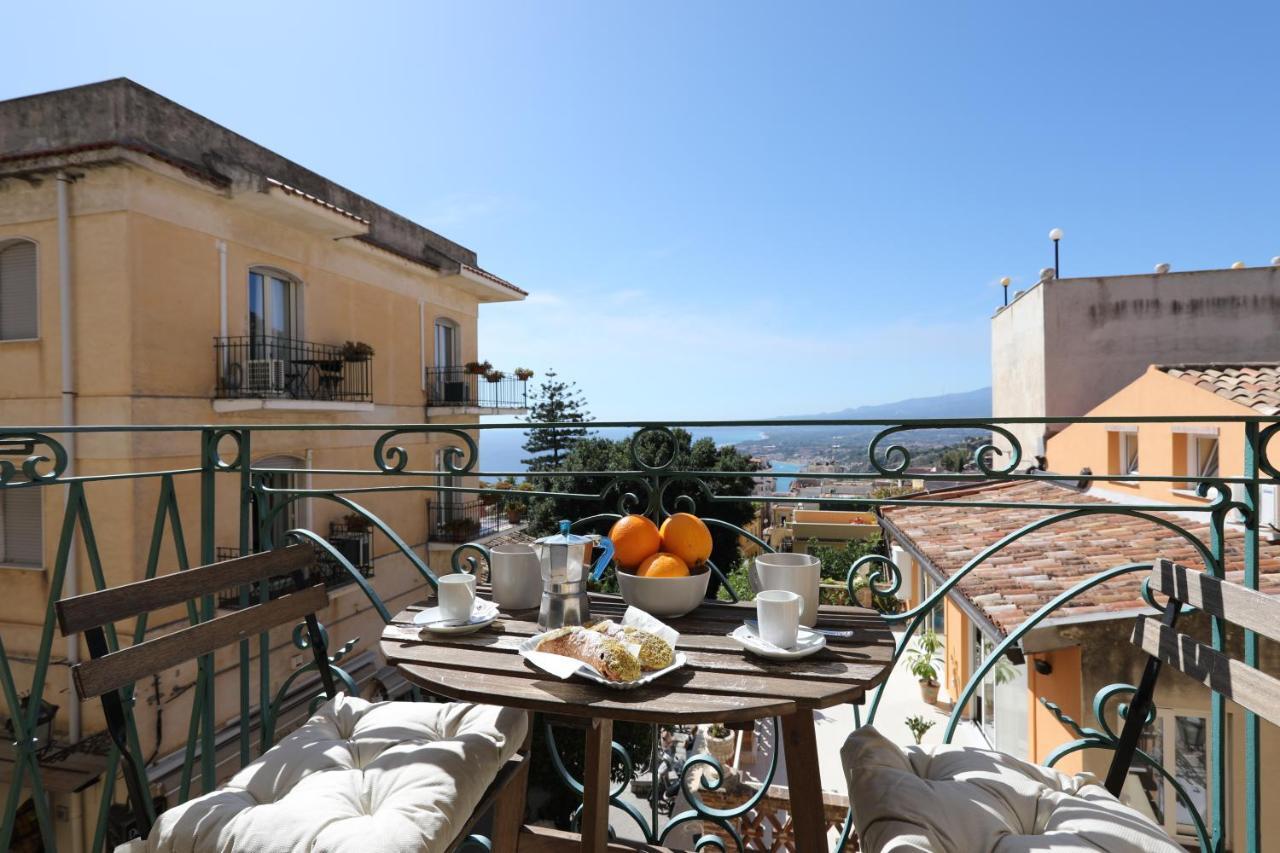 Greek Theater - Sea View Apartment Таорміна Екстер'єр фото