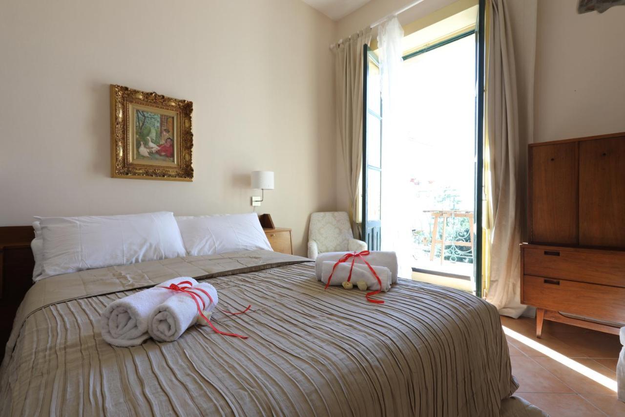 Greek Theater - Sea View Apartment Таорміна Екстер'єр фото